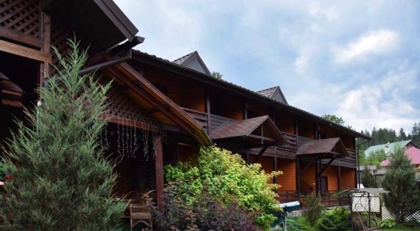 Central Courtyard Slavske Luaran gambar
